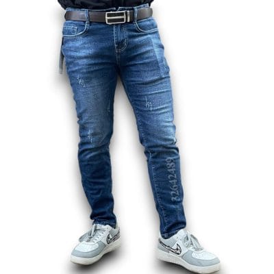 Quần jean nam dài co giãn xanh đậm mèo là lựa chọn hoàn hảo cho những chàng trai yêu thích phong cách trẻ trung, năng động.